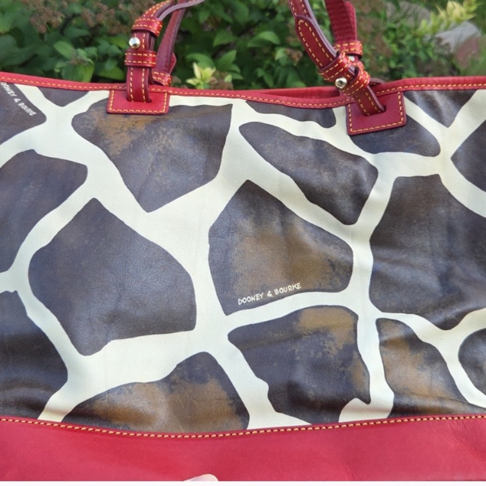 Dooney & Bourke Giraffe Shopper Red Bottom - Picture 6 of 7